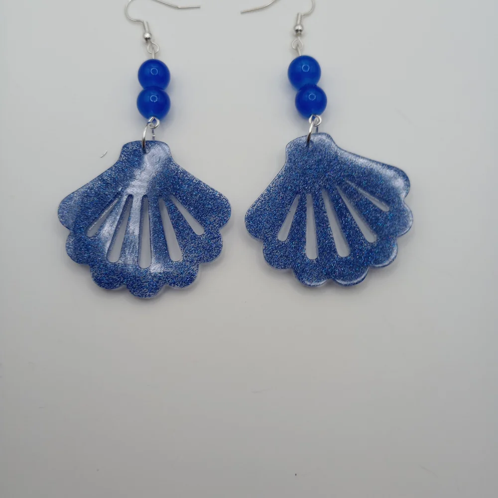 Blue Shell Earrings - Picture 9 of 10